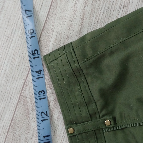 WHITE HOUSE BLACK MARKET SAGE GREEN PENCIL SKIRT - Picture 8 of 9